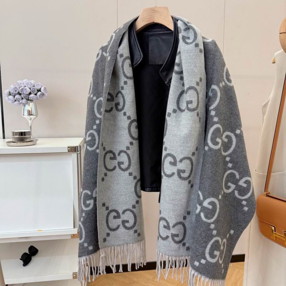 Gucci scarf  70x180cm Accesories
