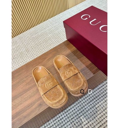 Celia Debossed suede mules brown 35-42