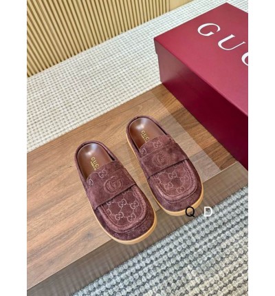 Celia Debossed suede mules brown 35-42