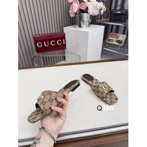 Gucci Women's slide sandal with Double G Shoes