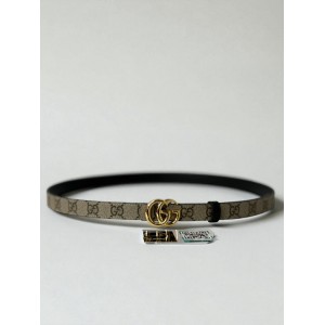 Gucci Reversible Marmont beige GG Supreme and black leather 2cm Accesories