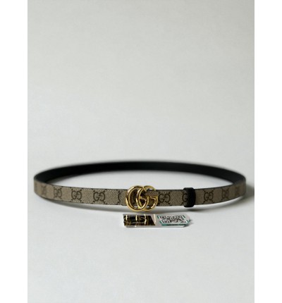 Gucci Reversible Marmont beige GG Supreme and black leather 2cm