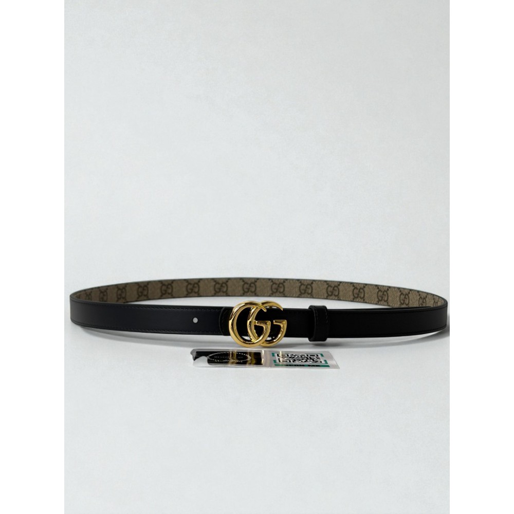 Gucci Reversible Marmont beige GG Supreme and black leather 2cm Accesories