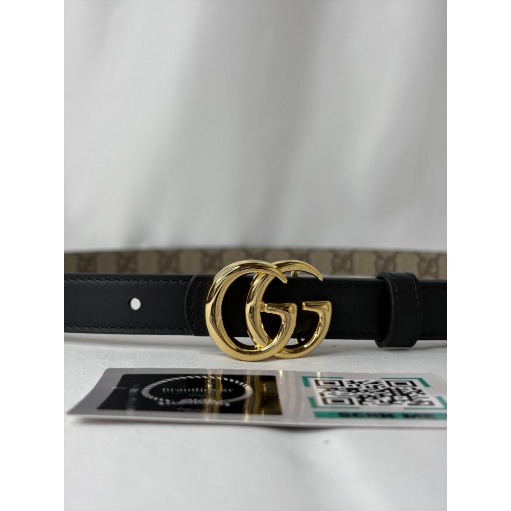 Gucci Reversible Marmont beige GG Supreme and black leather 2cm Accesories