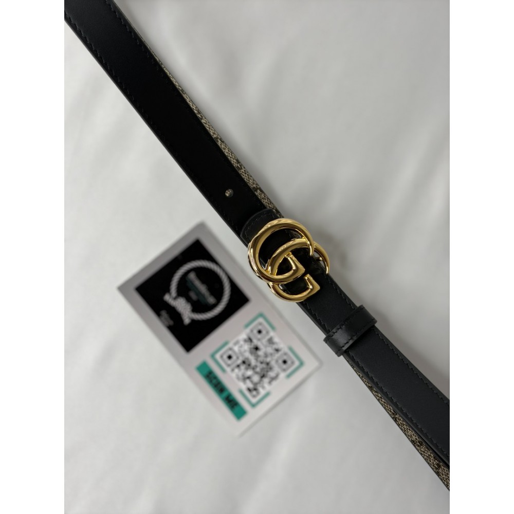 Gucci Reversible Marmont beige GG Supreme and black leather 2cm Accesories