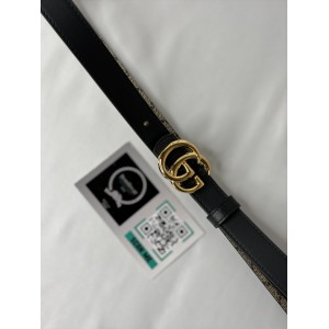 Gucci Reversible Marmont beige GG Supreme and black leather 2cm Accesories