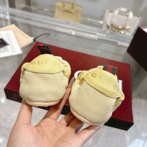 Gucci women's shift trainers  Shoes