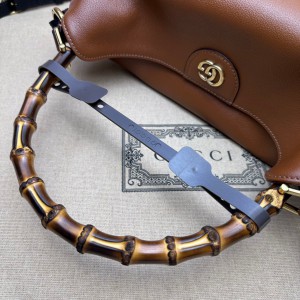 Gucci Diana medium shoulder bag 746124 30cmx23cmx6.5cm Bags