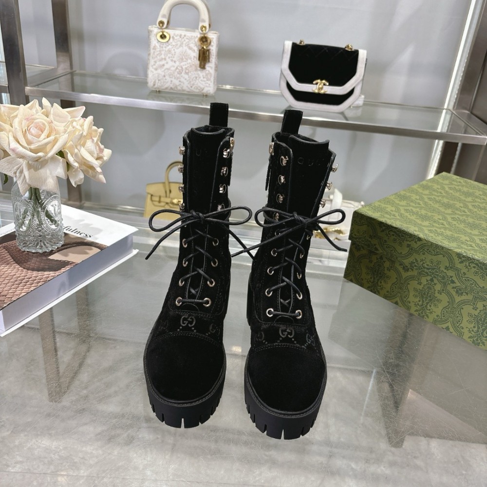 Gucci heeled boots suede Shoes