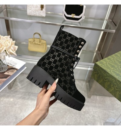 Gucci heeled boots suede