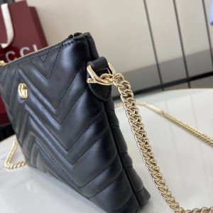 Gucci Marmont pochette with chain 837742 21x15x3.5cm Bags