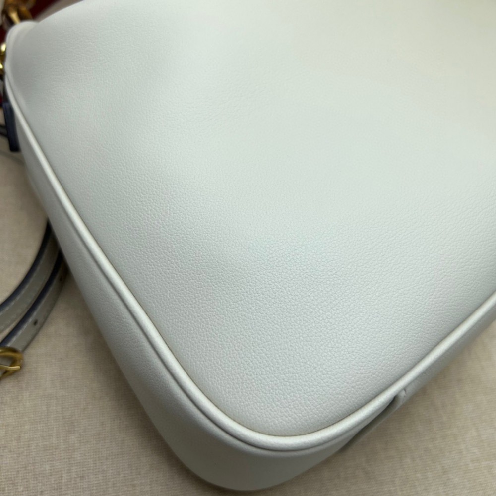 Gucci Diana medium shoulder bag 746124 30cmx23cmx6.5cm Bags