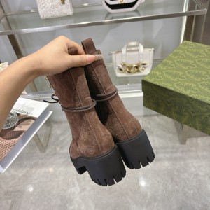 Gucci heeled boots suede Shoes