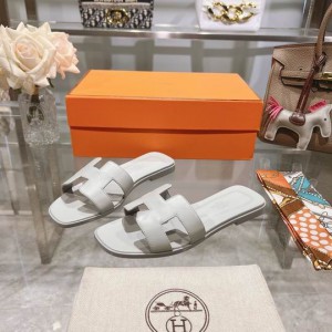 Hermes Oran slides 36-42 Shoes
