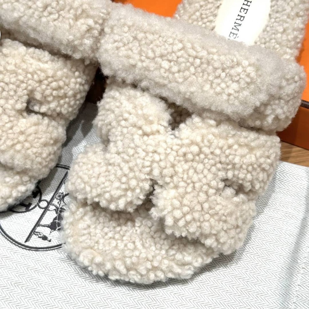 Hermes Sandals Chypre shearling 36-45 Shoes