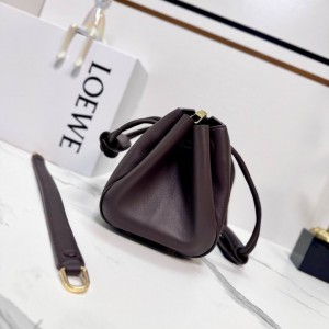 Loewe Madrid shoulder bag 23.5X10X19CM Bags
