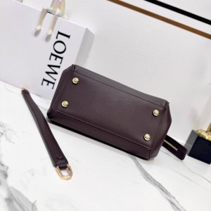 Loewe Madrid shoulder bag 23.5X10X19CM Bags