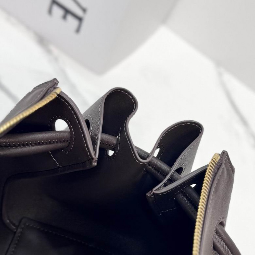 Loewe Madrid shoulder bag 23.5X10X19CM Bags