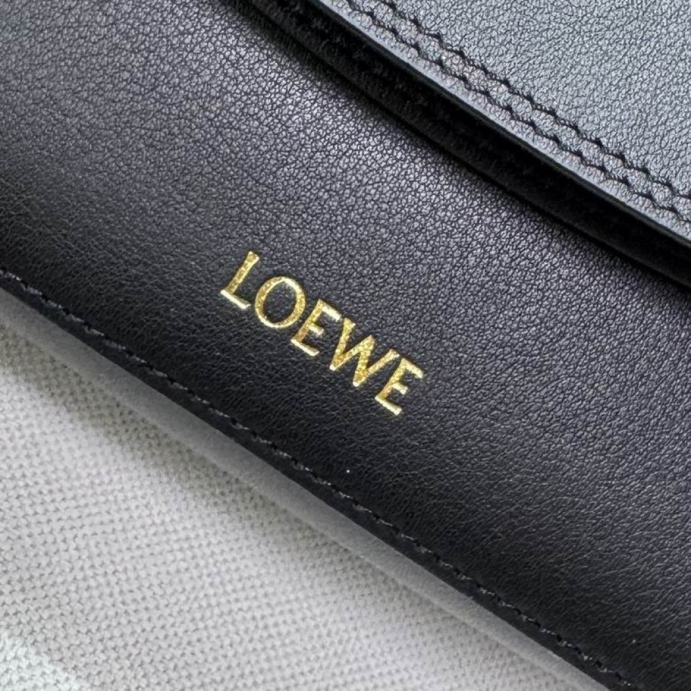 Loewe Medium Ola chain-embellished flap shoulder bag 26X18X13cm Bags