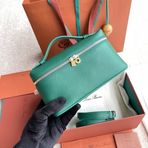 Loro Piana Extra Pocket L19  19 x 11.5 x 7 cm Bags