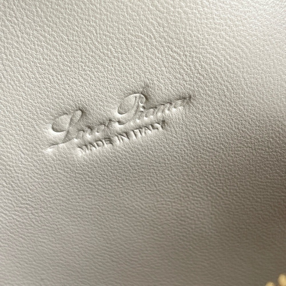 Loro Piana Extra Pocket L27 27x16x10cm Bags