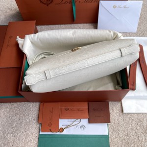 Loro Piana Extra Pocket L27 27x16x10cm Bags