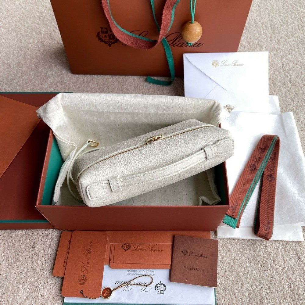 Loro Piana Extra Pocket L19  19 x 11.5 x 7 cm Bags