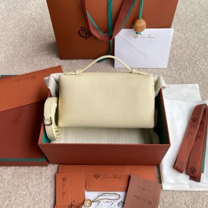 Loro Piana Extra Pocket L19  19 x 11.5 x 7 cm Bags