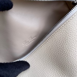 Loro Piana Extra Pocket L19  19 x 11.5 x 7 cm Bags