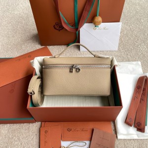 Loro Piana Extra Pocket L19  19 x 11.5 x 7 cm Bags