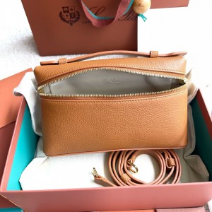 Loro Piana Extra Pocket L19  19 x 11.5 x 7 cm Bags