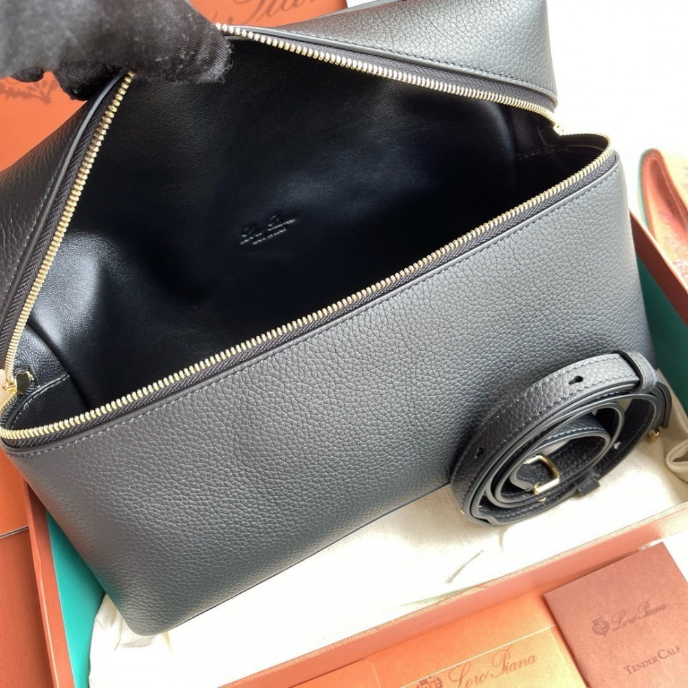 Loro Piana Extra Pocket L27 27x16x10cm Bags