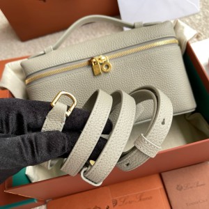 Loro Piana Extra Pocket L19  19 x 11.5 x 7 cm Bags