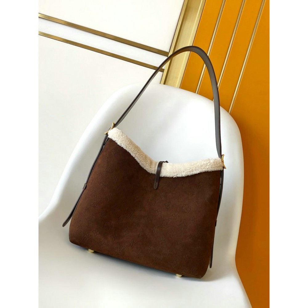 LV Ski CarryAll PM M26421 22x34x11 Bags