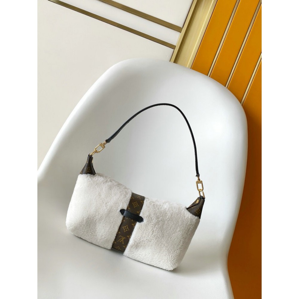 LV Ski Pochette Mia M26245 Bags