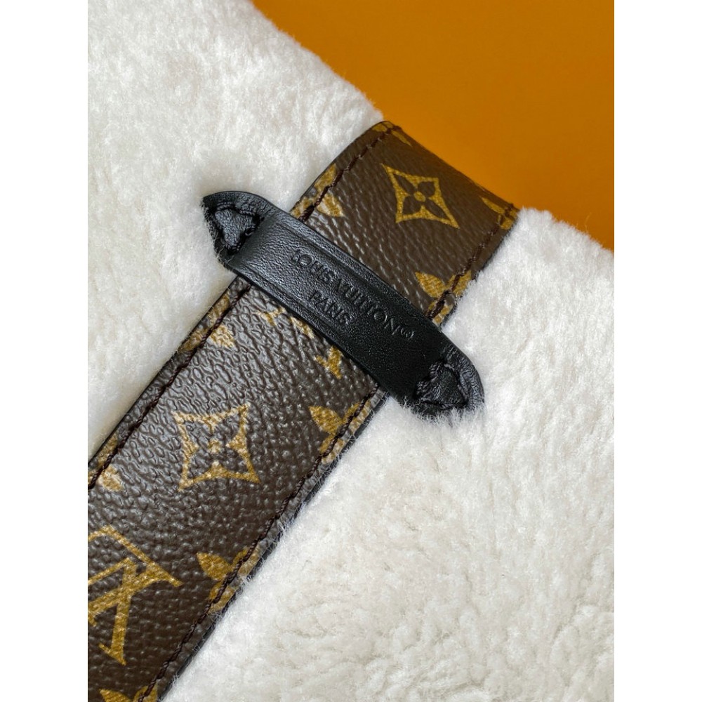 LV Ski Pochette Mia M26245 Bags
