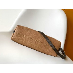 Lv Multipass Fshion show M28029 30 x 26 x 10 cm Bags