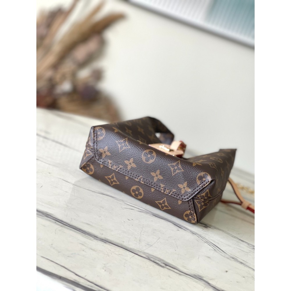 Lv Atlantis Bb bag 17 x 17 x 7 cm Bags
