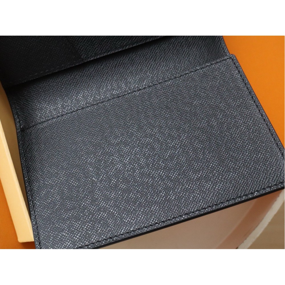 Louis Vuitton passport cover 10x14x2.5cm Accesories