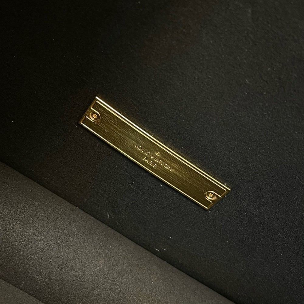 Lv Dauphine M45958 25x10.5x17cm  Bags