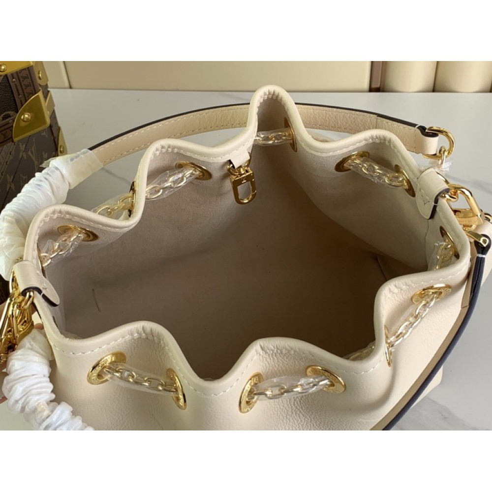 Lv Bundle Bag M47209 28 x 20 x 11.5 cm Bags