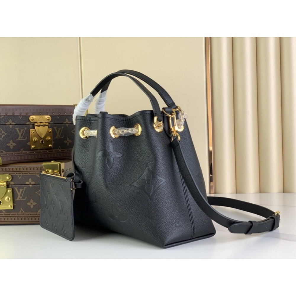 Lv Bundle Bag M47209 28 x 20 x 11.5 cm Bags