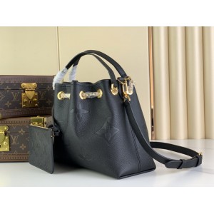 Lv Bundle Bag M47209 28 x 20 x 11.5 cm Bags
