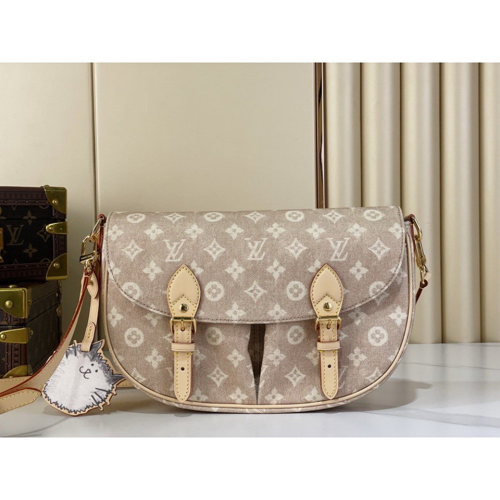 Lv Escape M15134 30 x 21 x 7 cm Bags