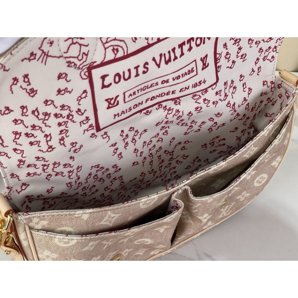 Lv Escape M15134 30 x 21 x 7 cm Bags