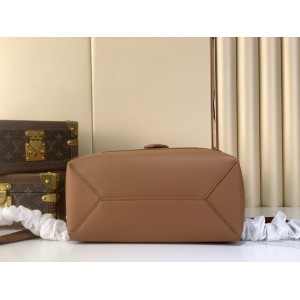 Lv Fastline Backpack M26023 38 x 43 x 15 cm Bags