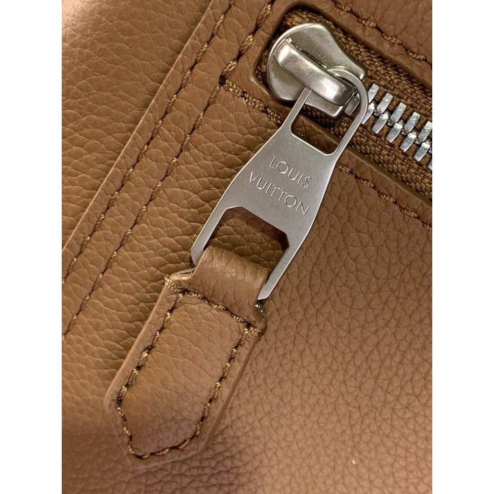 Lv Fastline Backpack M26023 38 x 43 x 15 cm Bags