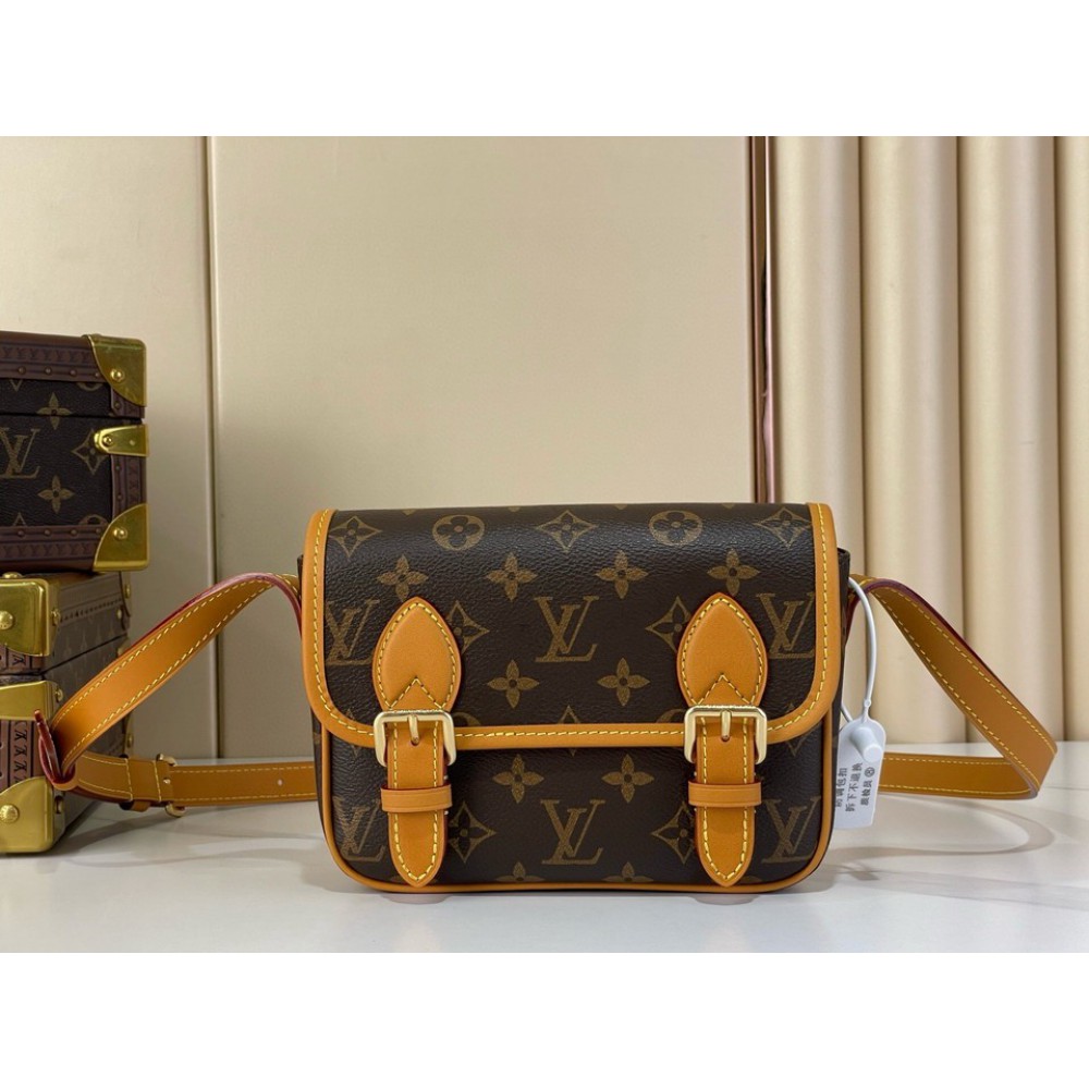 Lv Satchel Wearable Wallet M26805 19.5 x 15 x 6 cm Bags