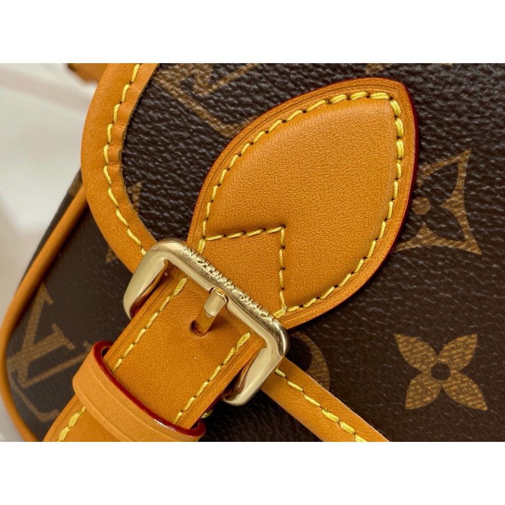 Lv Satchel Wearable Wallet M26805 19.5 x 15 x 6 cm Bags