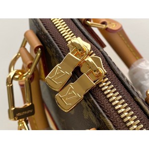 Lv M82717 Nano Alma 18 x 12 x 8 cm Bags